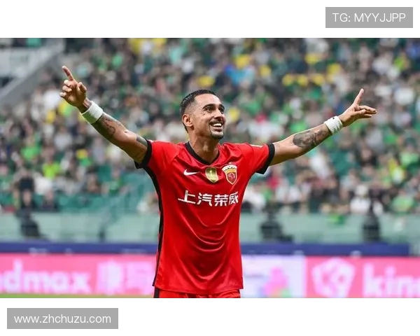 莱昂纳多上演帽子戏法助上海海港惊险逆转北京国安赢得焦点大战